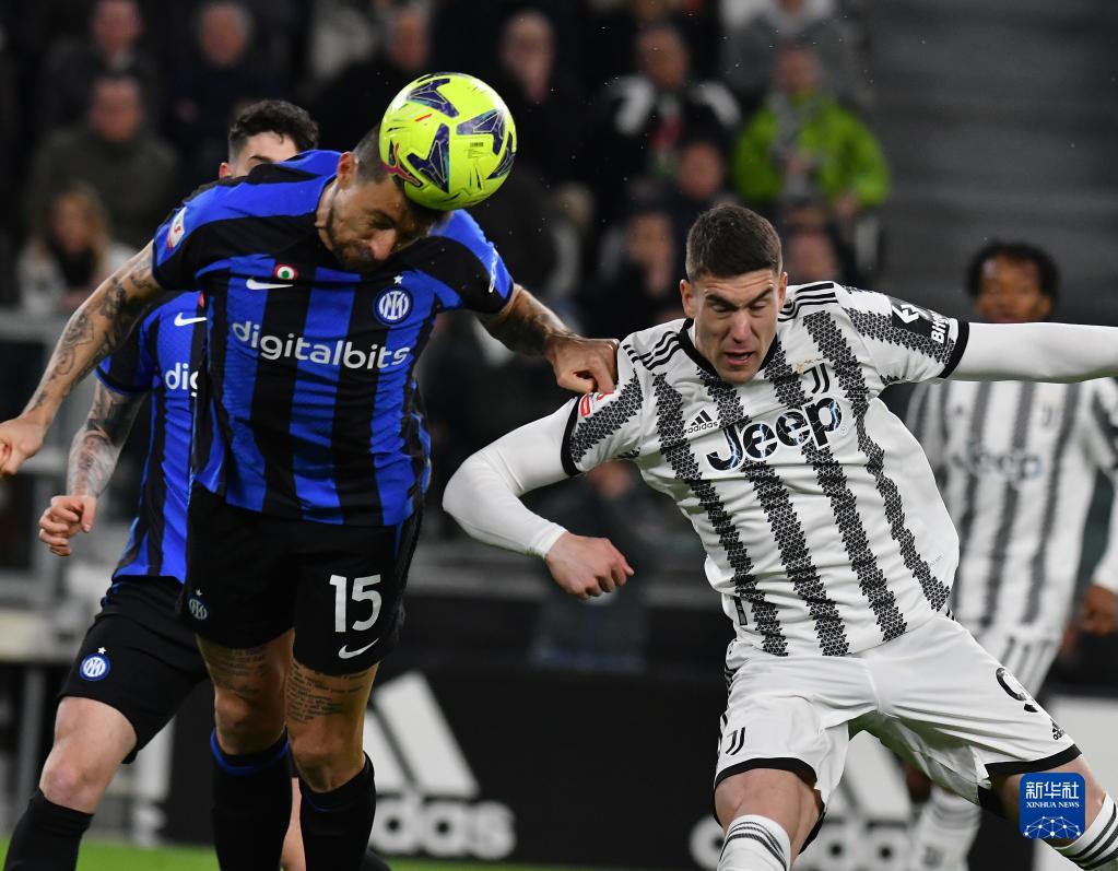 天空体育：谢什科膝盖受伤，或将错过斯洛文尼亚的世预赛