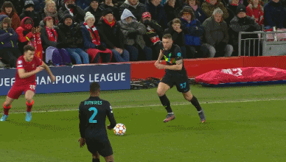 弗里克：佩德里有可能首发；收到消息后我起床看了皇马的集锦